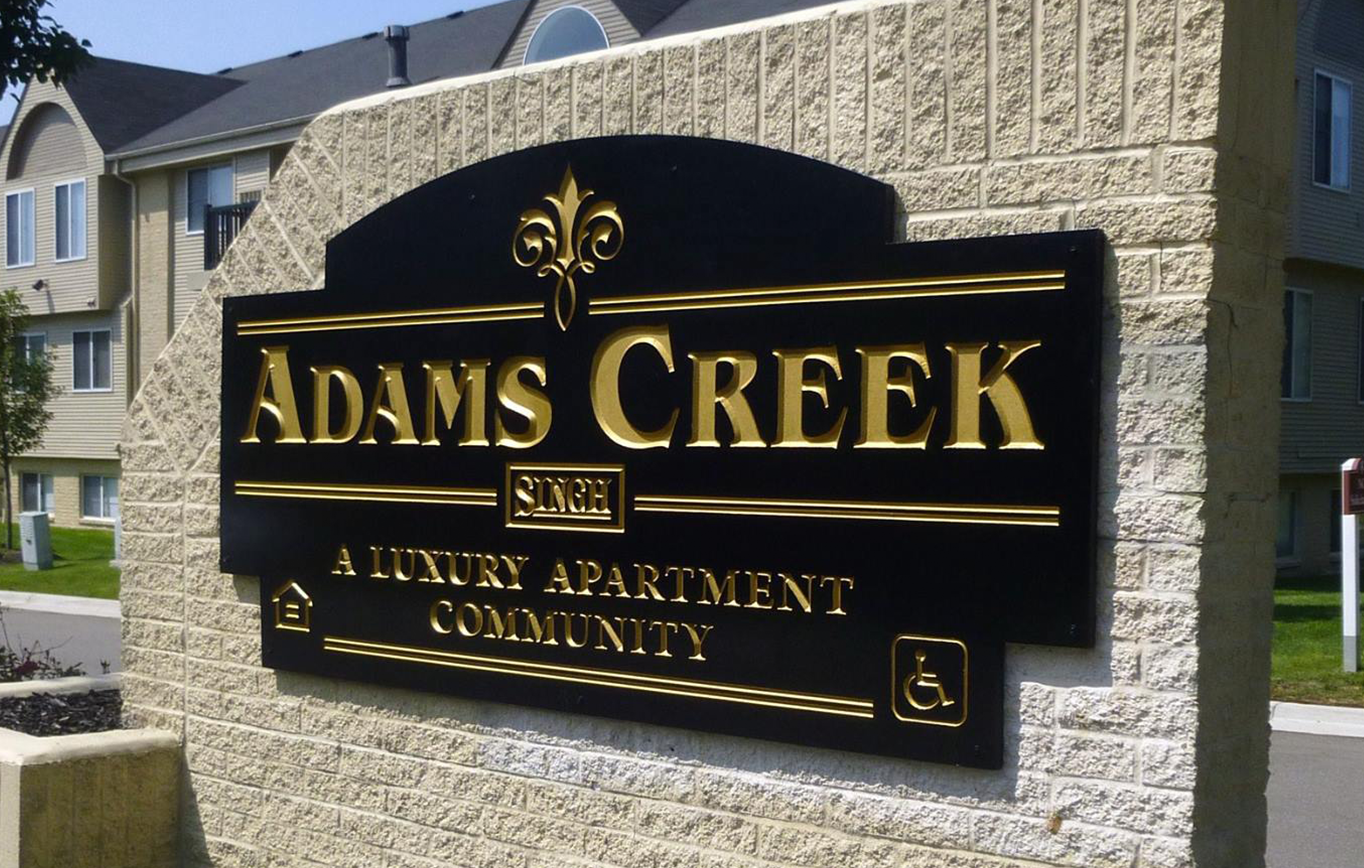 foam carved sign refurbishing services